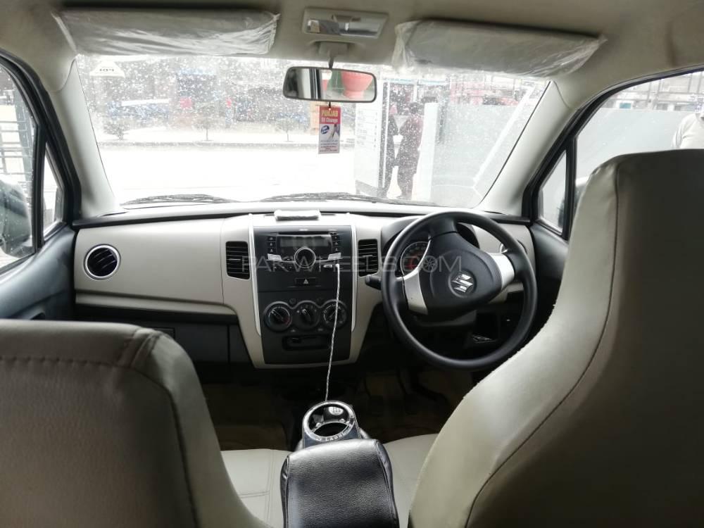 Suzuki Wagon R 2017 for Sale in Multan Suzuki Wagon R 2017 for Sale in Multan Image-3
