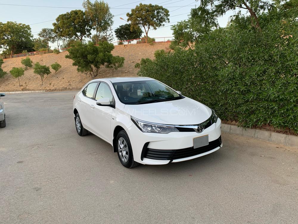 Toyota Corolla 2020 for Sale in Karachi Image-1
