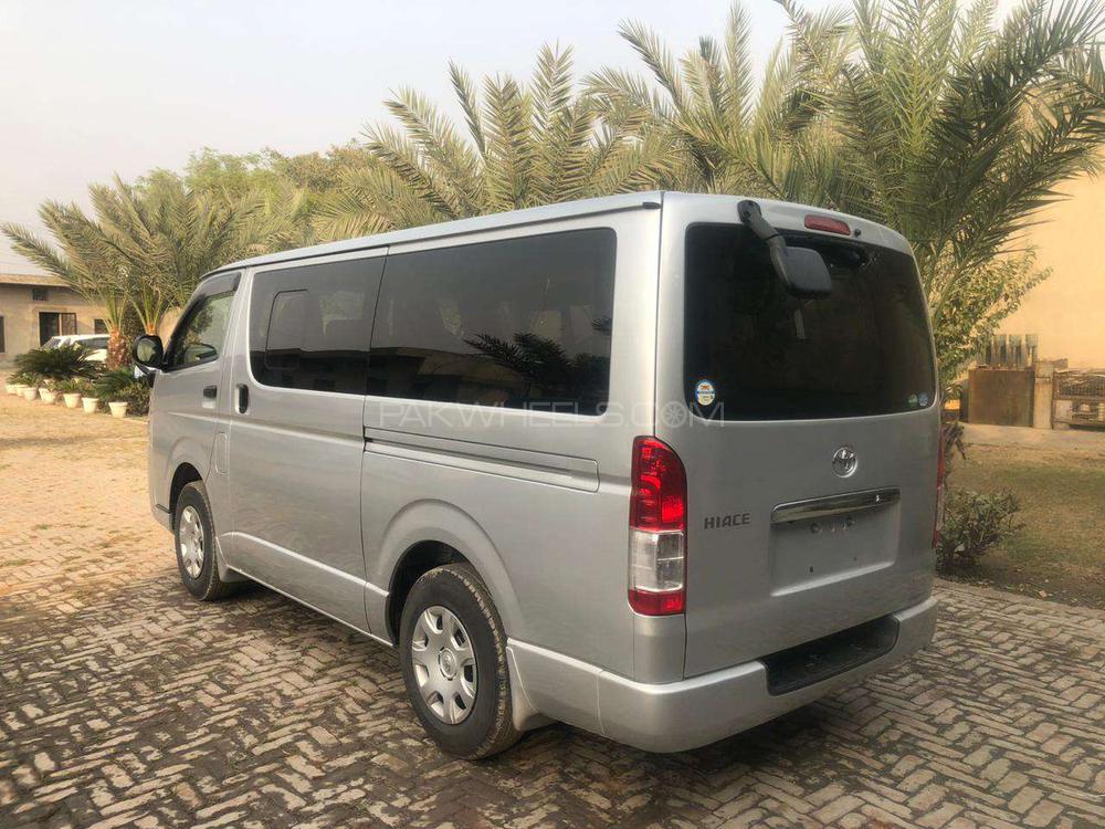 Toyota Hiace 2016 for Sale in Gujranwala Toyota Hiace 2016 for Sale in Gujranwala Image-7