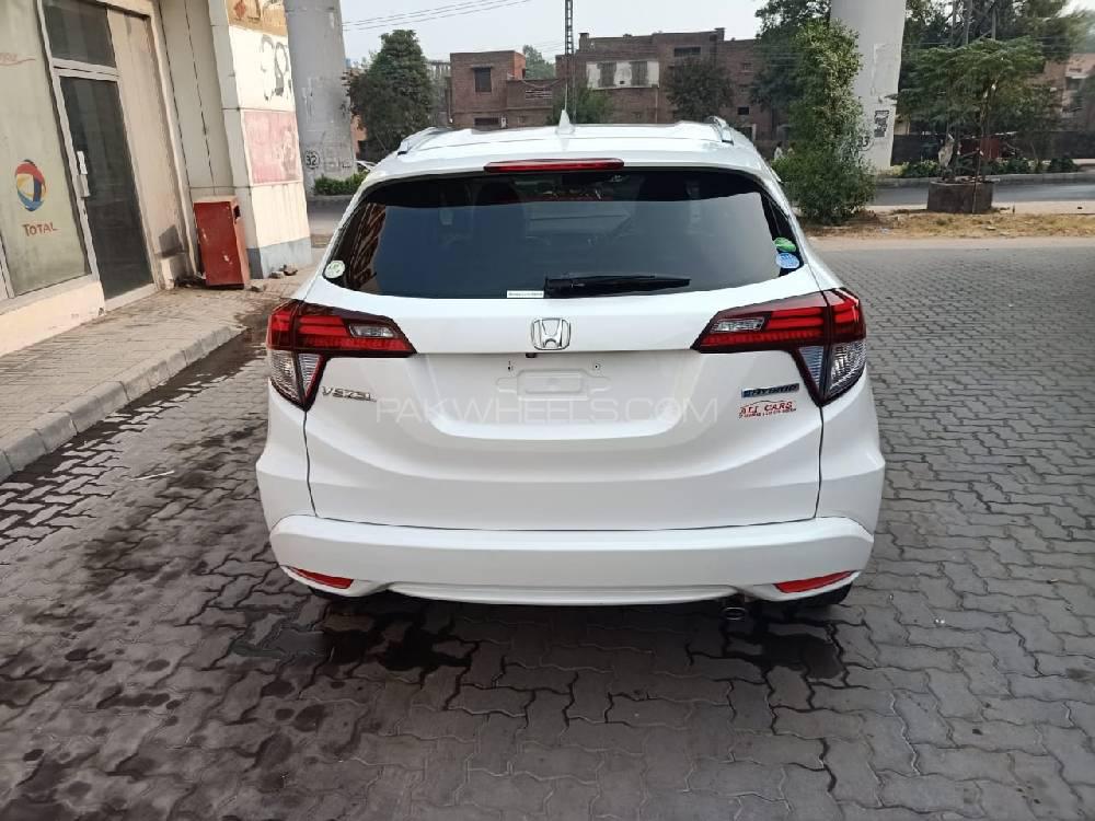 Honda Vezel 2014 for Sale in Lahore Honda Vezel 2014 for Sale in Lahore Image-2
