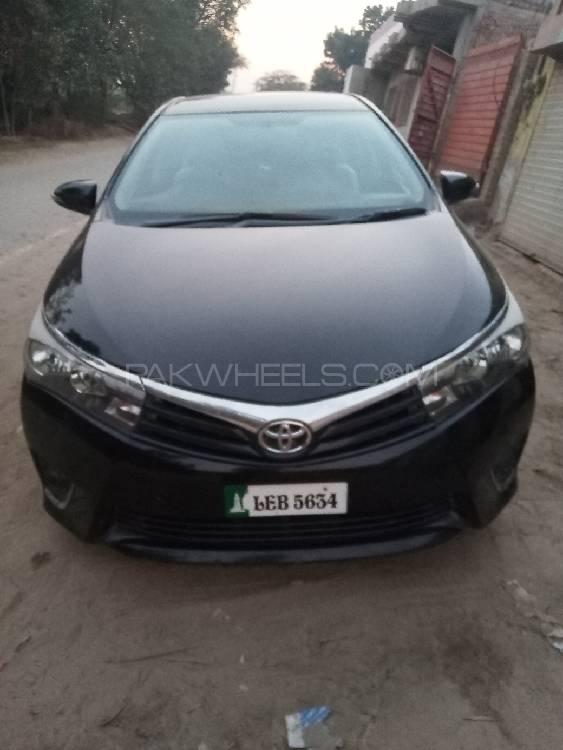 Toyota Corolla 2015 for Sale in Faisalabad Image-1
