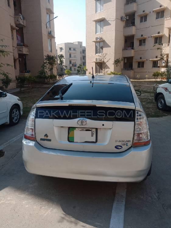 Toyota Prius 2007 for Sale in Lahore Toyota Prius 2007 for Sale in Lahore Image-2