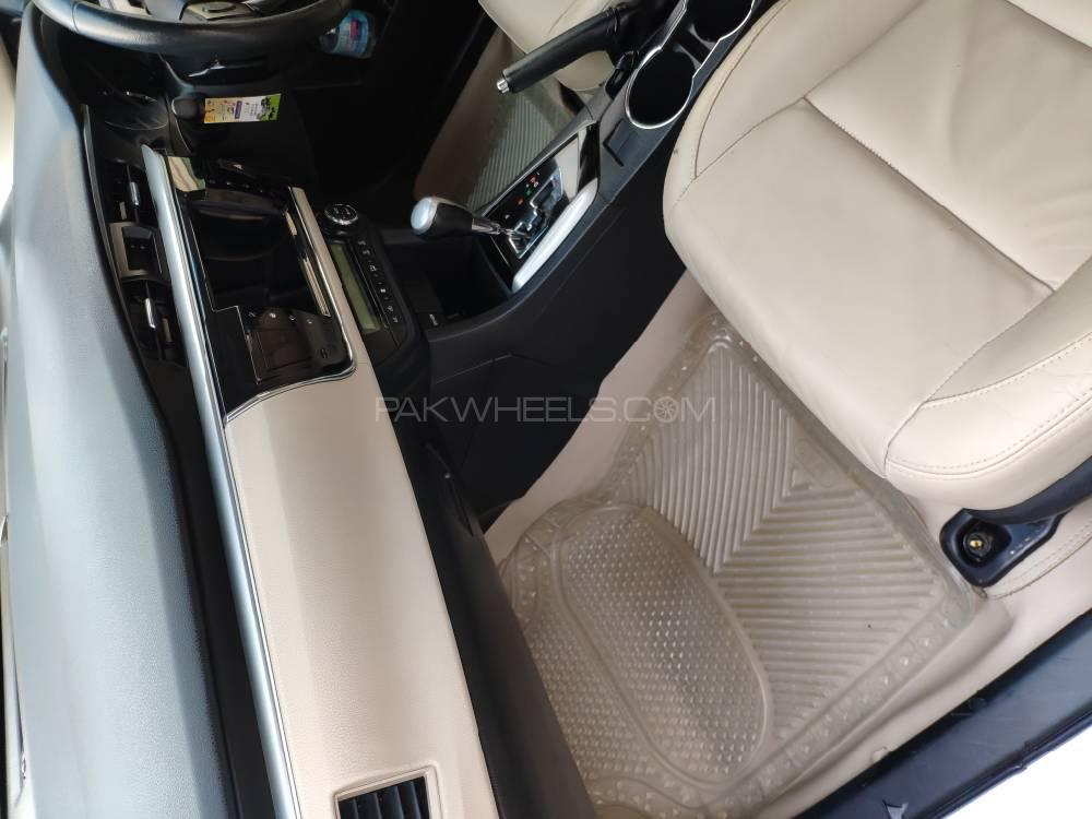 Toyota Corolla 2017 for Sale in Gujrat Toyota Corolla 2017 for Sale in Gujrat Image-12