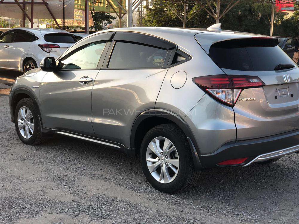 Honda Vezel 2015 for Sale in Rawalpindi Honda Vezel 2015 for Sale in Rawalpindi Image-6