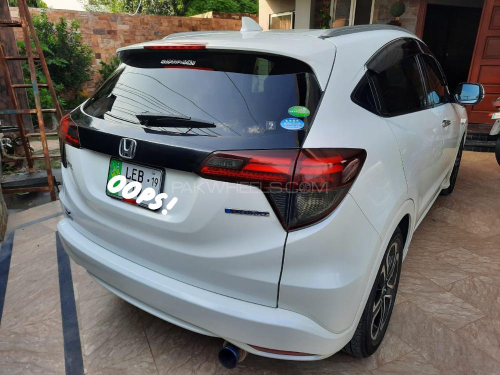 Honda Vezel 2014 for Sale in Lahore Honda Vezel 2014 for Sale in Lahore Image-14