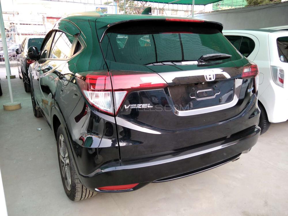 Honda Vezel 2015 for Sale in Karachi Honda Vezel 2015 for Sale in Karachi Image-12