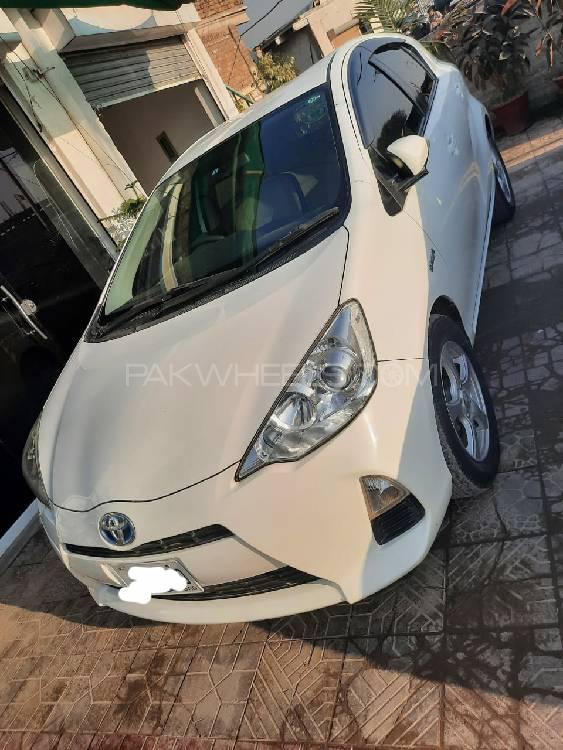 Toyota Aqua 2014 for Sale in Peshawar Image-1