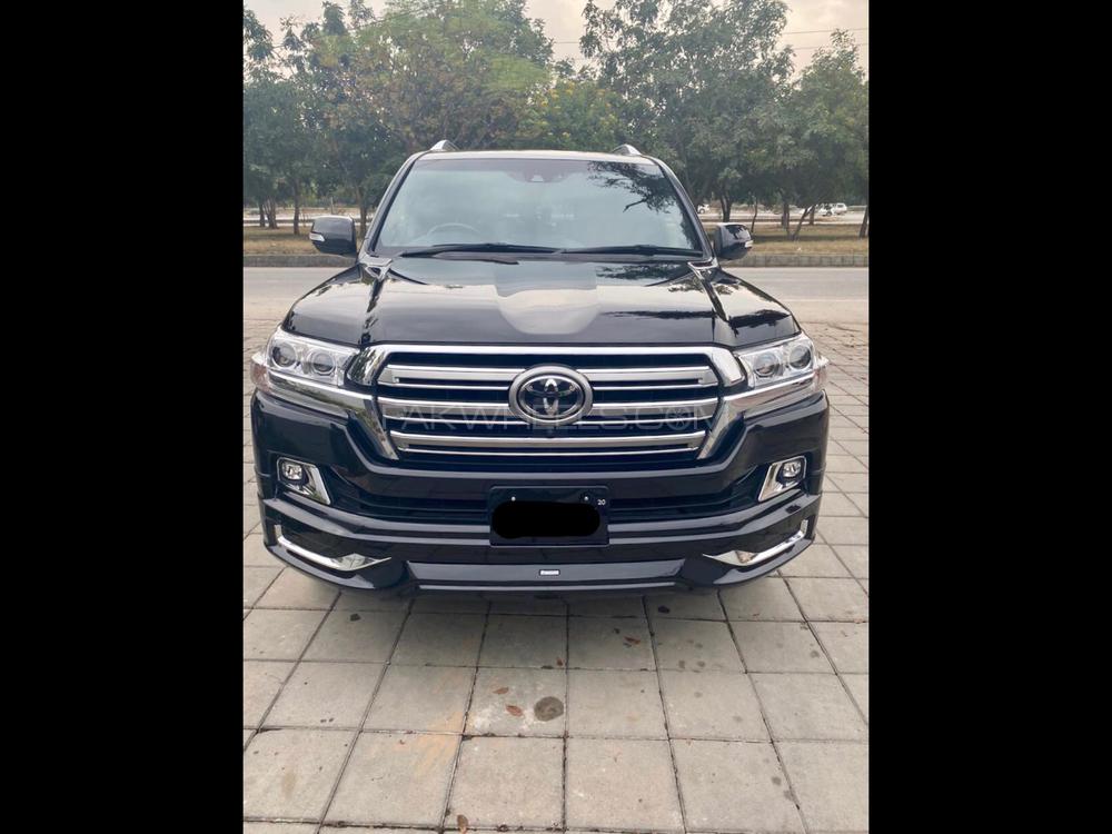 Toyota Land Cruiser 2017 for Sale in Islamabad Image-1