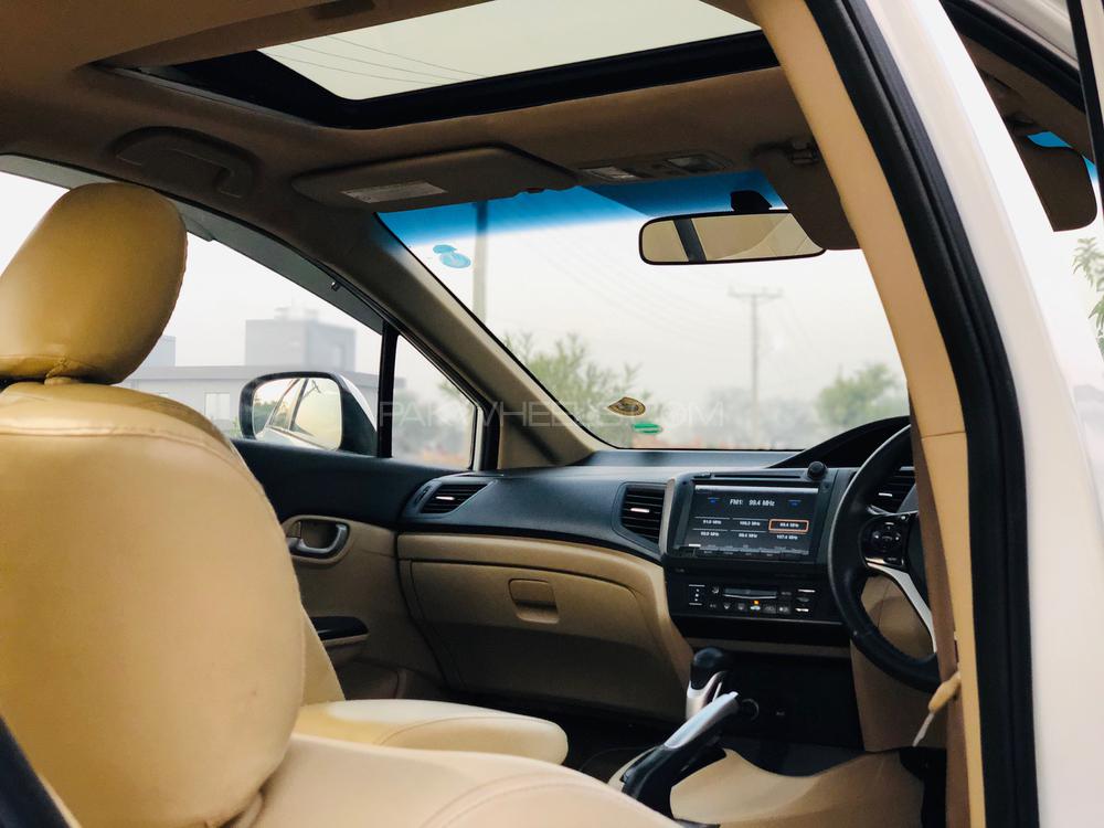 Honda Civic 2013 for Sale in Lahore Honda Civic 2013 for Sale in Lahore Image-9