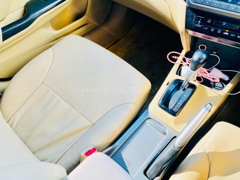 Honda Civic 2014 for Sale in Abbottabad Honda Civic 2014 for Sale in Abbottabad Image-8