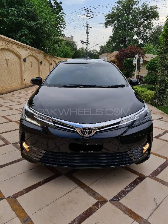 Toyota Corolla 2019 for Sale in Peshawar Image-1