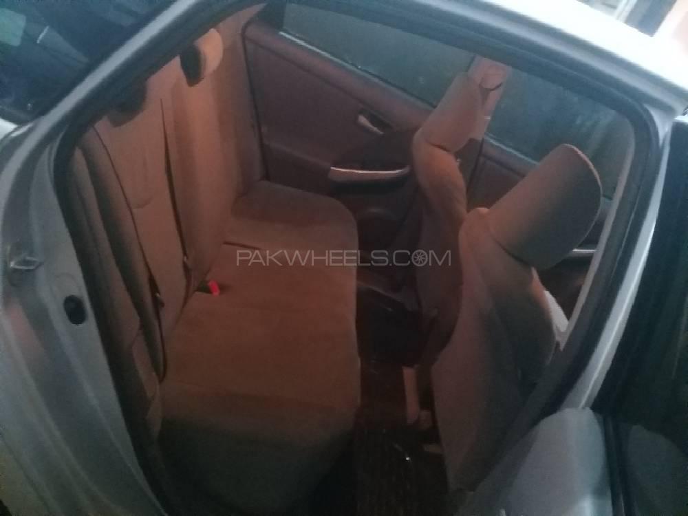 Toyota Prius 2011 for Sale in Faisalabad Toyota Prius 2011 for Sale in Faisalabad Image-10