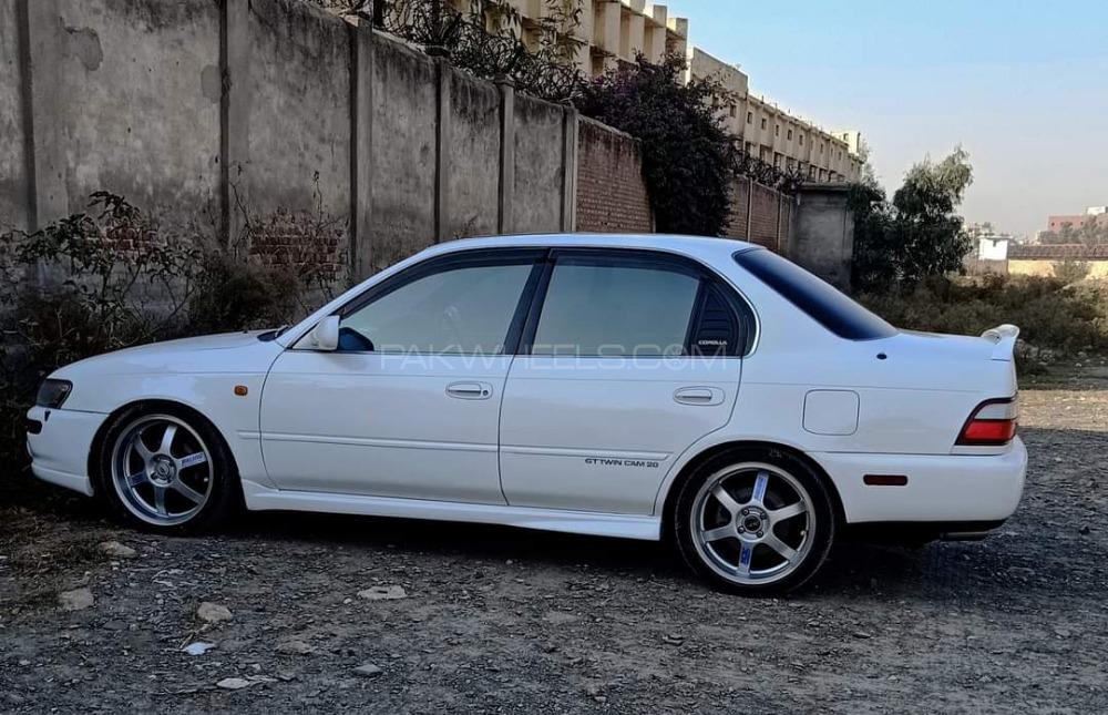Toyota Corolla - 1995  Toyota Corolla - 1995  Image-5