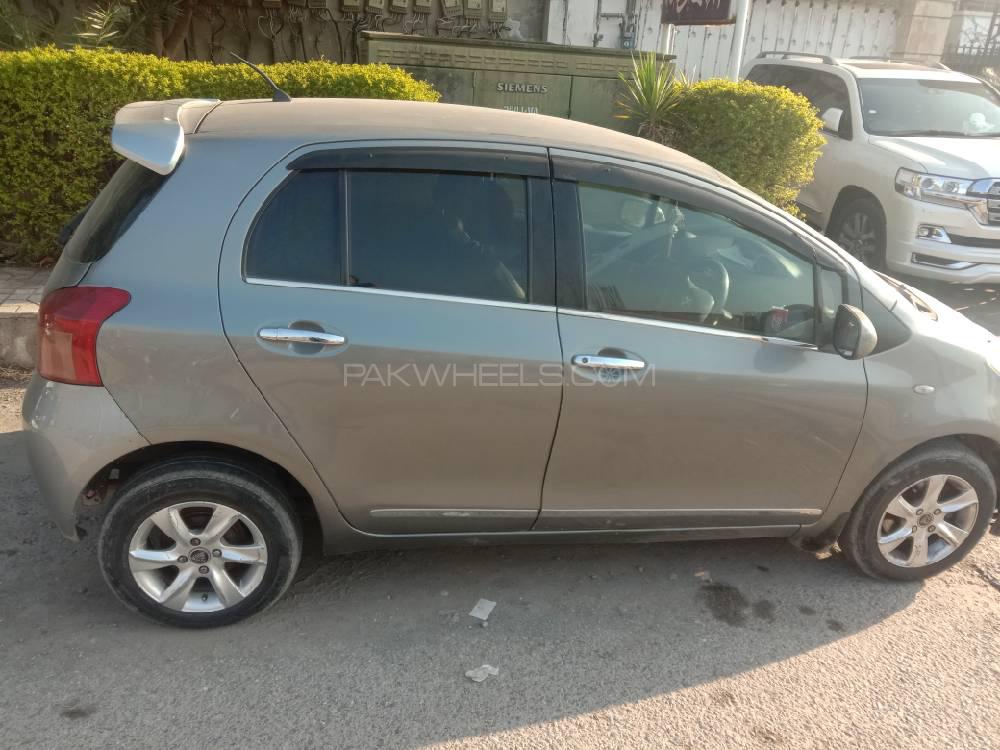 Toyota Vitz 2006 for Sale in Islamabad Image-1