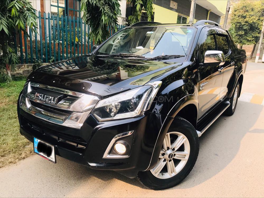 Isuzu D-Max 2019 for Sale in Lahore Image-1