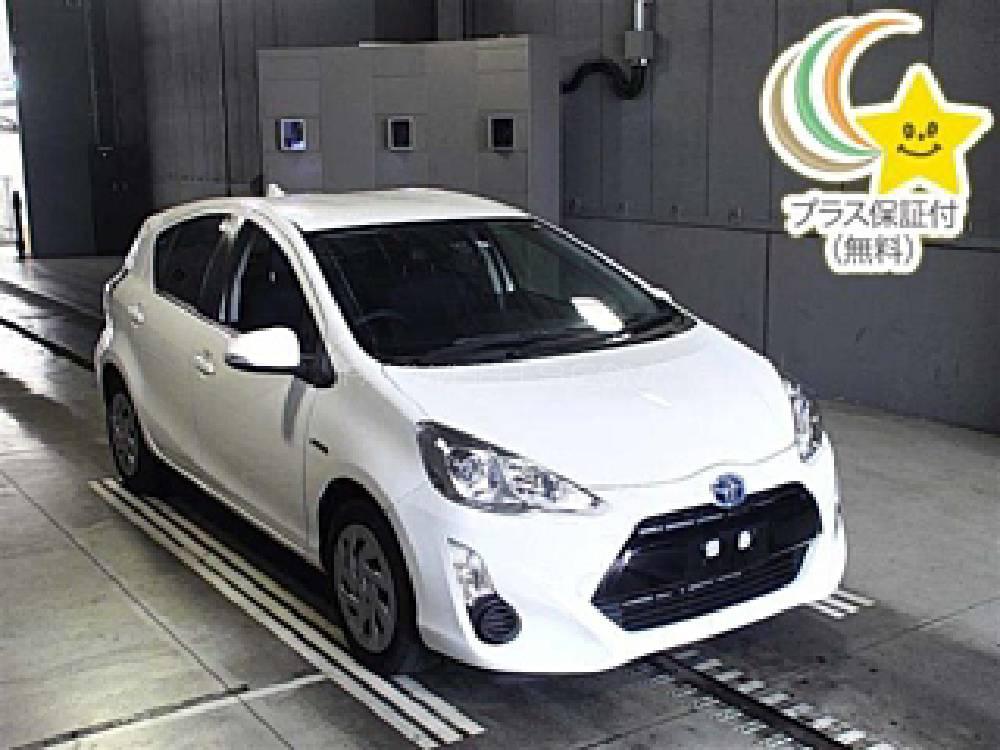Toyota Aqua 2017 for Sale in Peshawar Image-1
