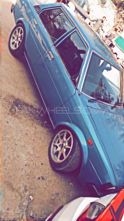 Toyota Corolla - 1982  Toyota Corolla - 1982  Image-2