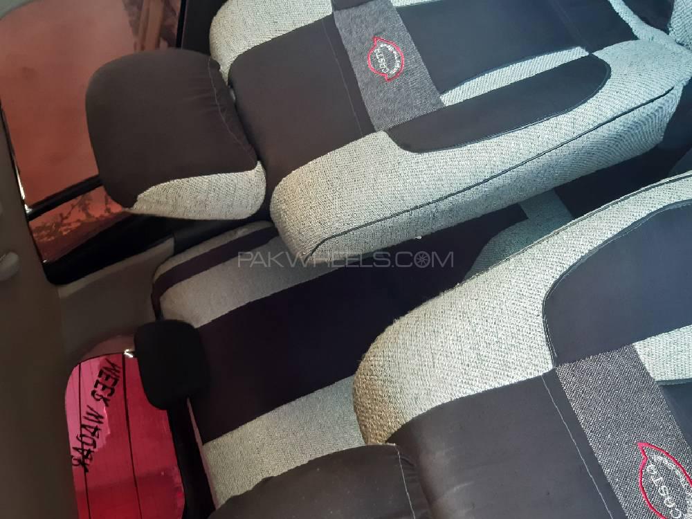 Suzuki Swift 2012 for Sale in Larkana Suzuki Swift 2012 for Sale in Larkana Image-5