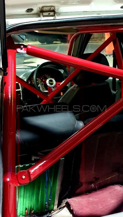 Suzuki Cultus - 2006  Suzuki Cultus - 2006  Image-2