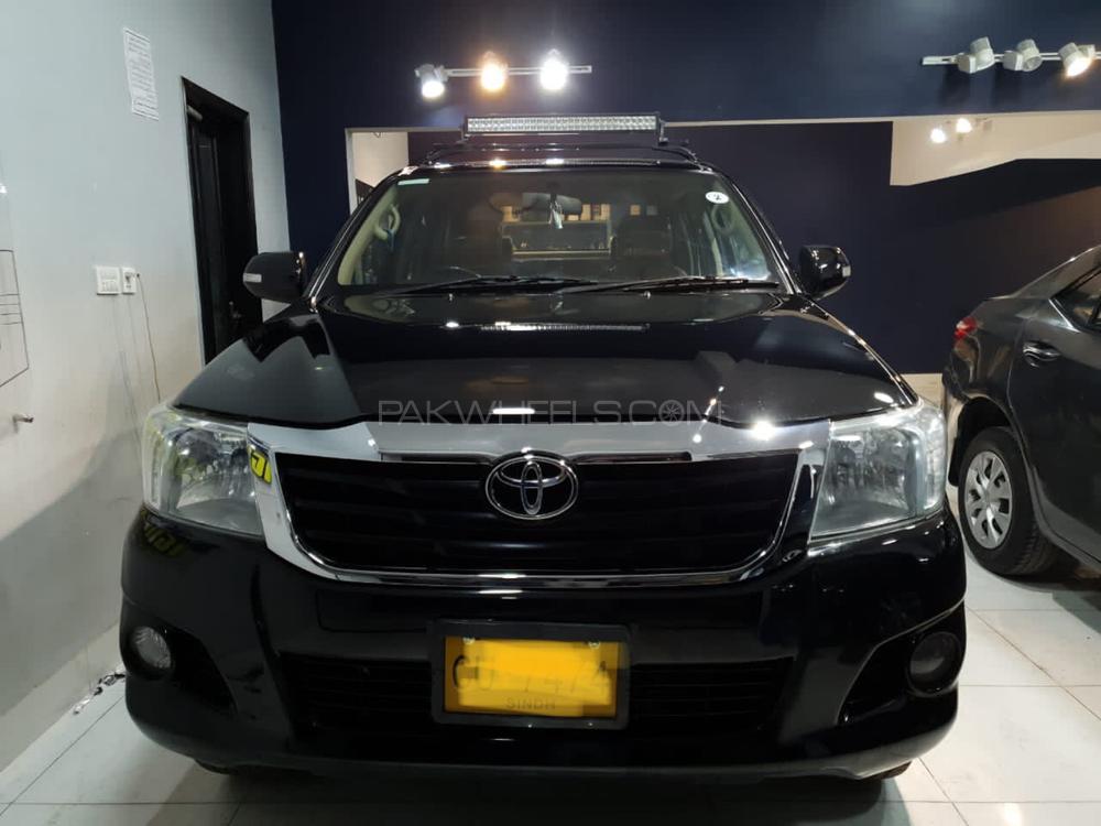 Toyota Hilux 2014 for Sale in Karachi Image-1