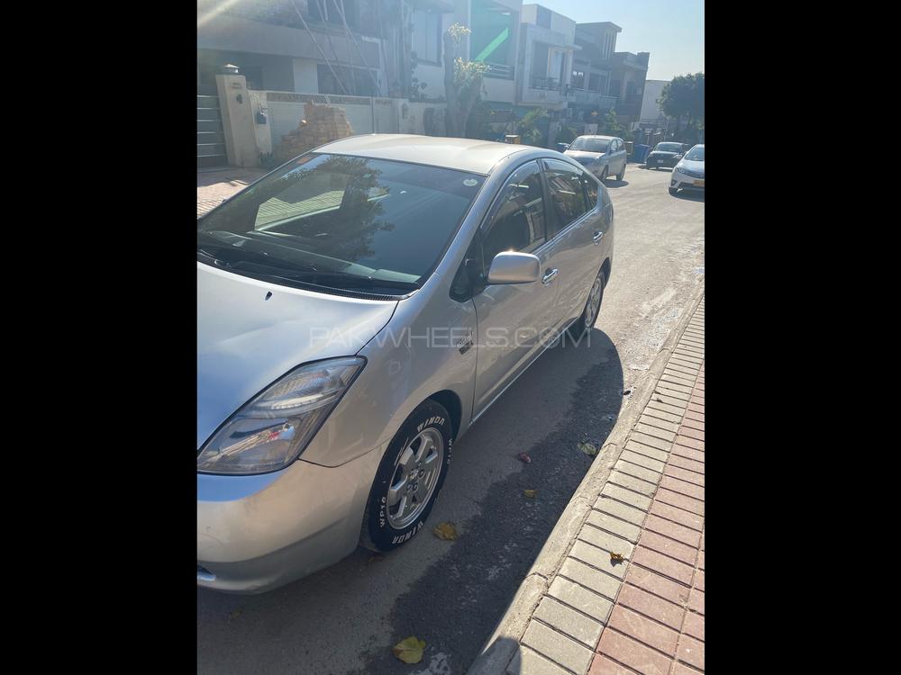 Toyota Prius 2011 for Sale in Islamabad Toyota Prius 2011 for Sale in Islamabad Image-12
