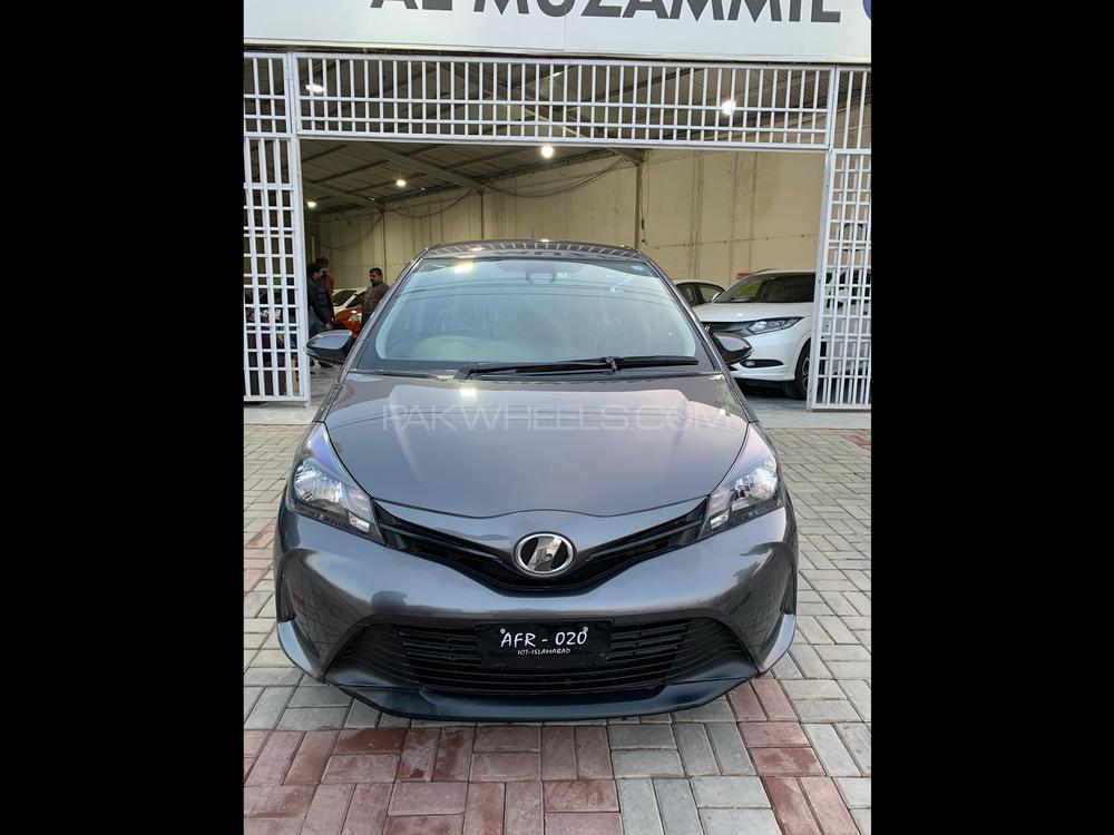 Toyota Vitz 2016 for Sale in Sahiwal Image-1