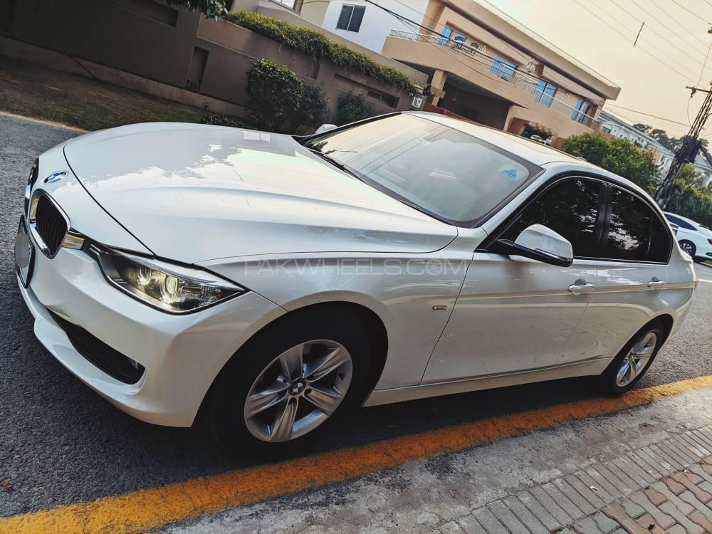 BMW 3 Series 2013 for Sale in Lahore BMW 3 Series 2013 for Sale in Lahore Image-2
