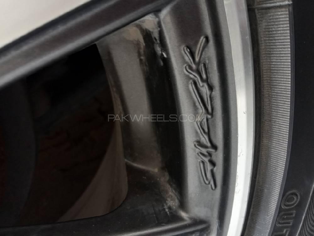 Toyota Prius 2013 for Sale in Sialkot Toyota Prius 2013 for Sale in Sialkot Image-14