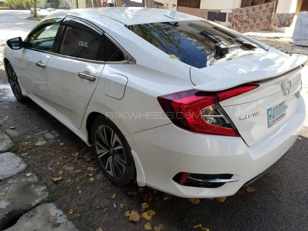 Honda Civic 2016 for Sale in Multan Honda Civic 2016 for Sale in Multan Image-3