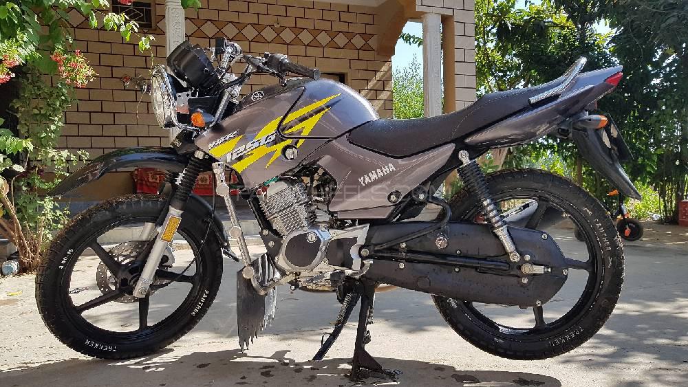 Used Yamaha Ybr 125 2019 Bike For Sale In Kashmir - 303805 