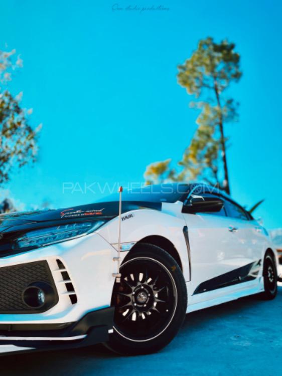 Honda Civic - 2019  Honda Civic - 2019  Image-2