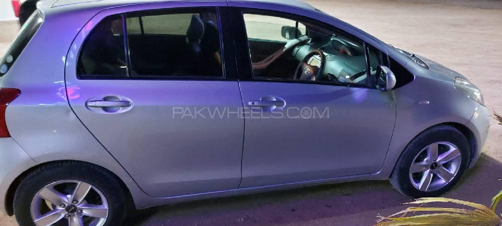 Toyota Vitz 2006 for Sale in Kohat Image-1