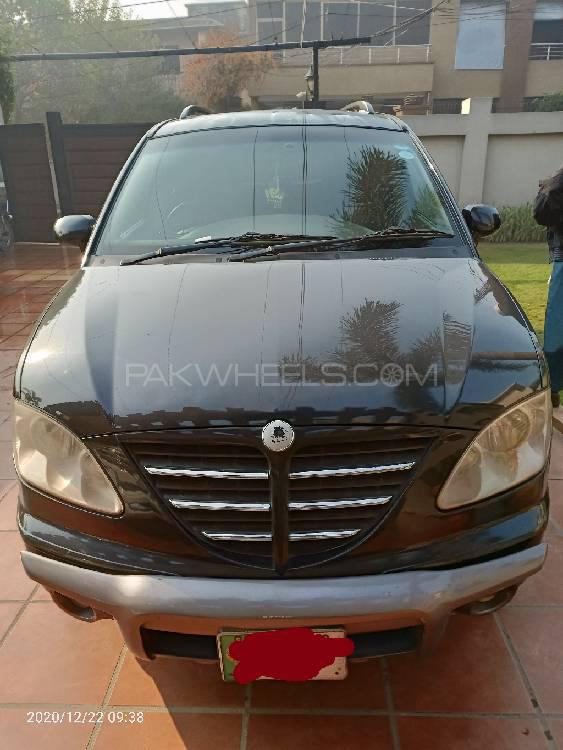 SsangYong Stavic 2005 for Sale in Lahore Image-1