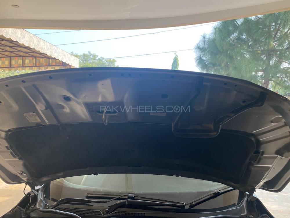 Honda Civic 2017 for Sale in Lahore Honda Civic 2017 for Sale in Lahore Image-12