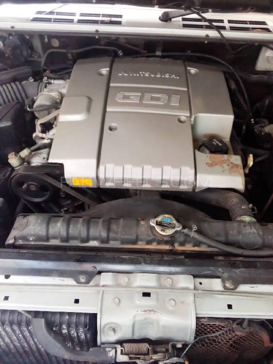 Mitsubishi Pajero 1988 for Sale in Karachi Image-1