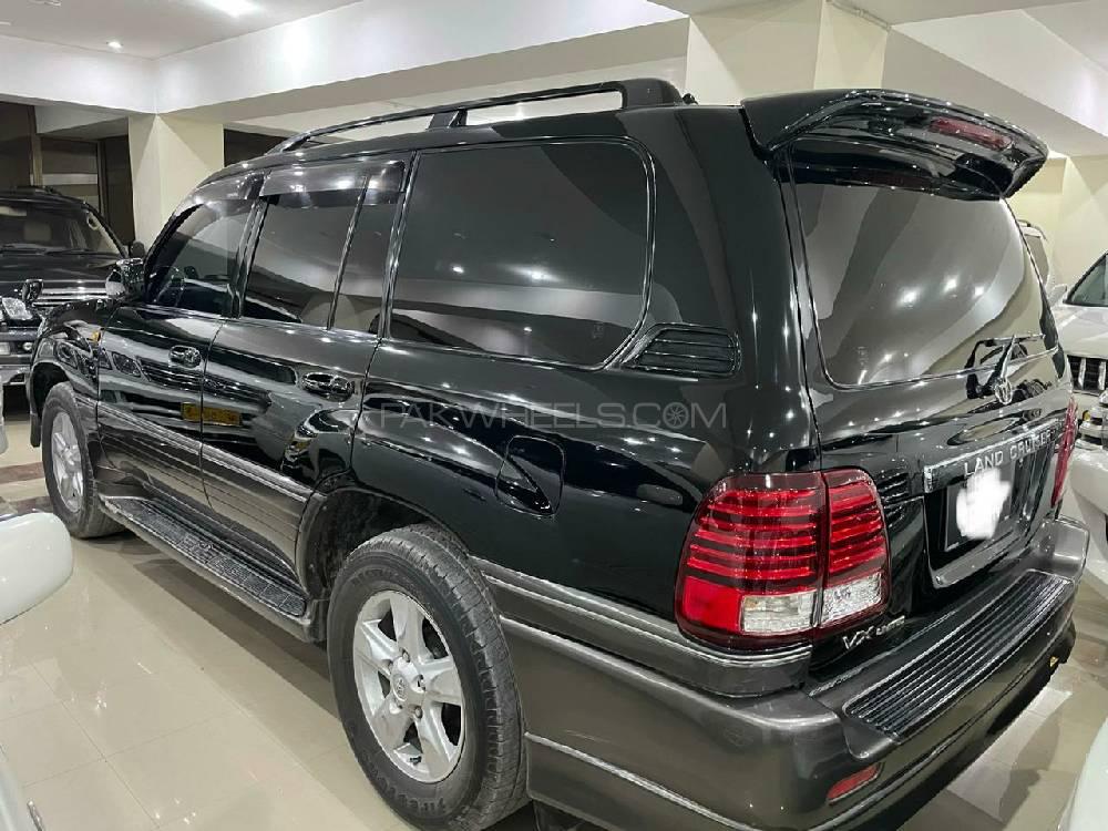 Toyota Land Cruiser 2005 for Sale in Quetta Toyota Land Cruiser 2005 for Sale in Quetta Image-2