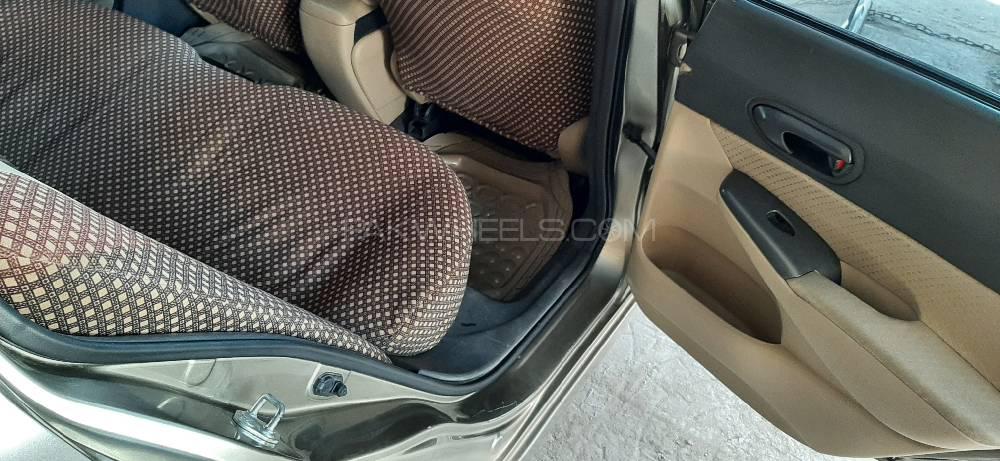 Honda Civic 2011 for Sale in Peshawar Honda Civic 2011 for Sale in Peshawar Image-10