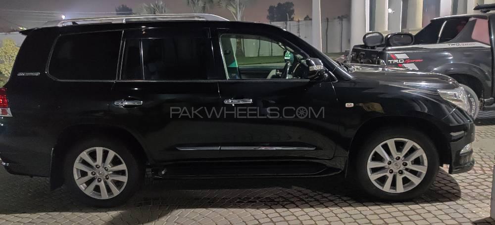 ٹویوٹا لینڈ کروزر 2011 for Sale in لاہور Image-1