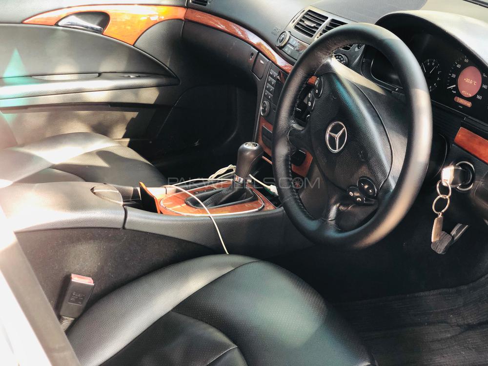 Mercedes Benz E Class 2008 for Sale in Peshawar Mercedes Benz E Class 2008 for Sale in Peshawar Image-8