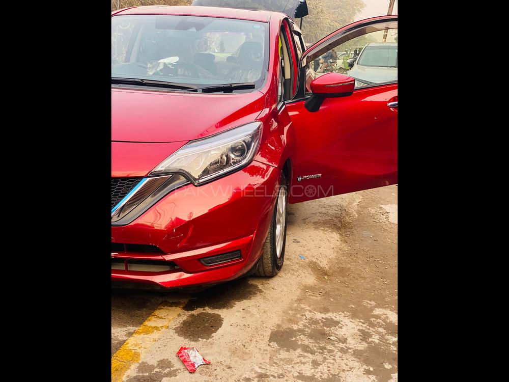 Nissan Note 2017 for Sale in Lahore Nissan Note 2017 for Sale in Lahore Image-4