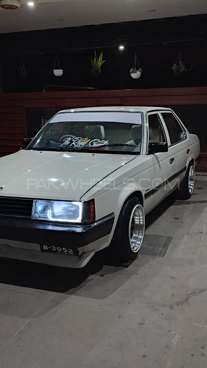 Toyota Corona - 1982  Image-1
