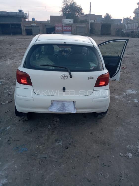 Toyota Vitz 2002 for Sale in D.G.Khan Toyota Vitz 2002 for Sale in D.G.Khan Image-3