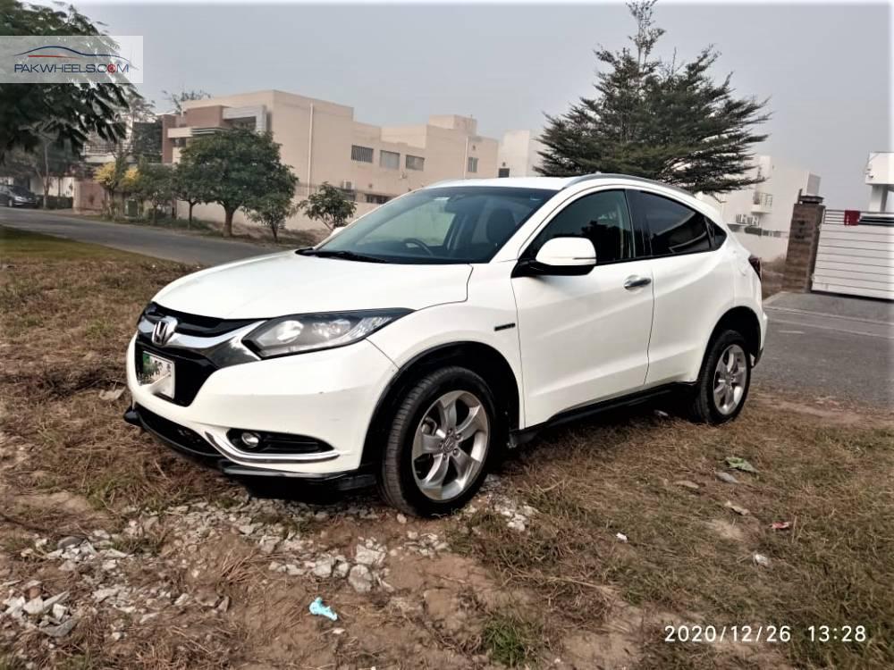 Honda Vezel 2014 for Sale in Lahore Image-1