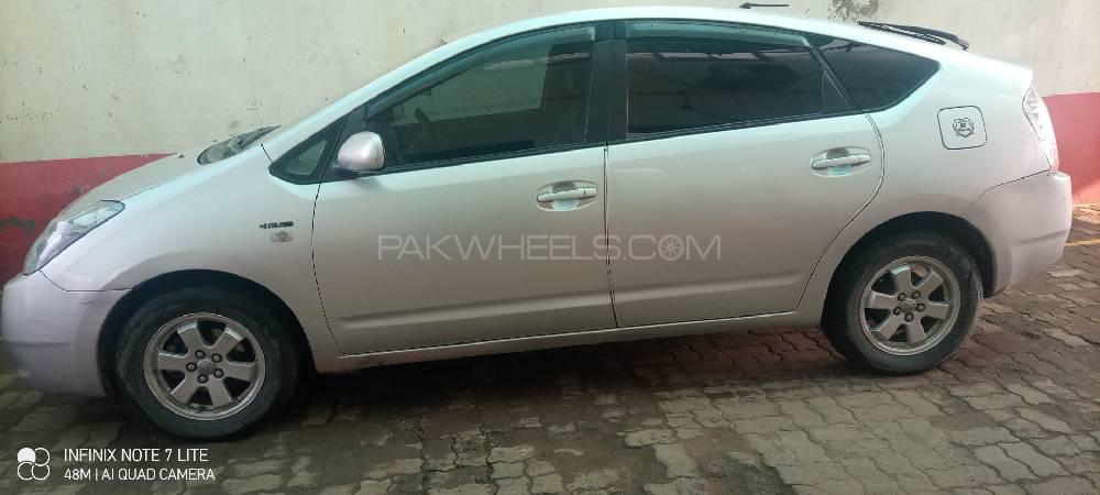 Toyota Prius 2010 for Sale in Wazirabad Image-1