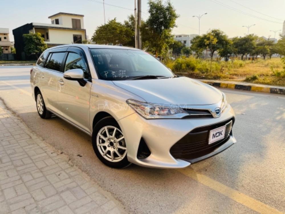 Toyota Corolla Fielder 2017 for Sale in Islamabad Image-1