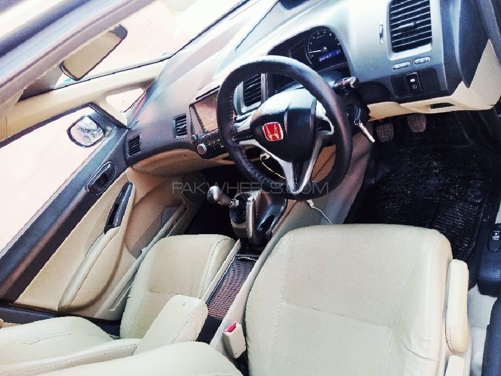 Honda Civic 2011 for Sale in Hyderabad Honda Civic 2011 for Sale in Hyderabad Image-13