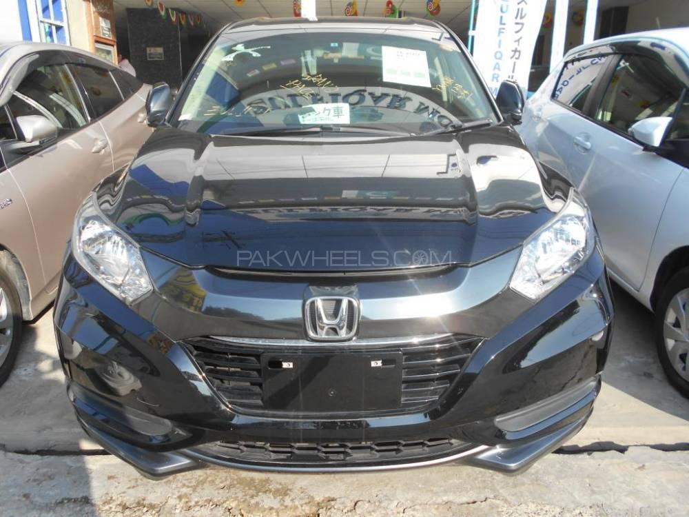Honda Vezel 2015 for Sale in Lahore Image-1