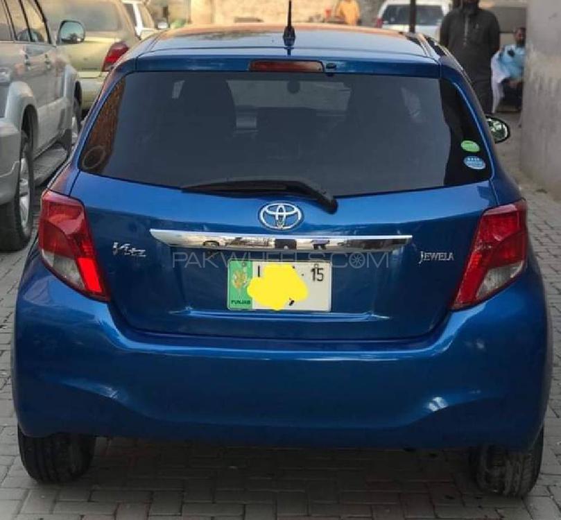 Toyota Vitz 2012 for Sale in Gujranwala Toyota Vitz 2012 for Sale in Gujranwala Image-2