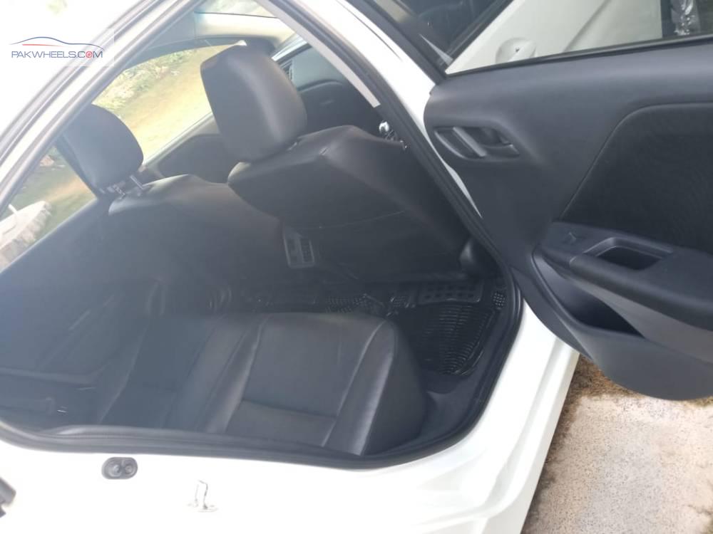 Honda Grace Hybrid 2015 for Sale in Islamabad Honda Grace Hybrid 2015 for Sale in Islamabad Image-7
