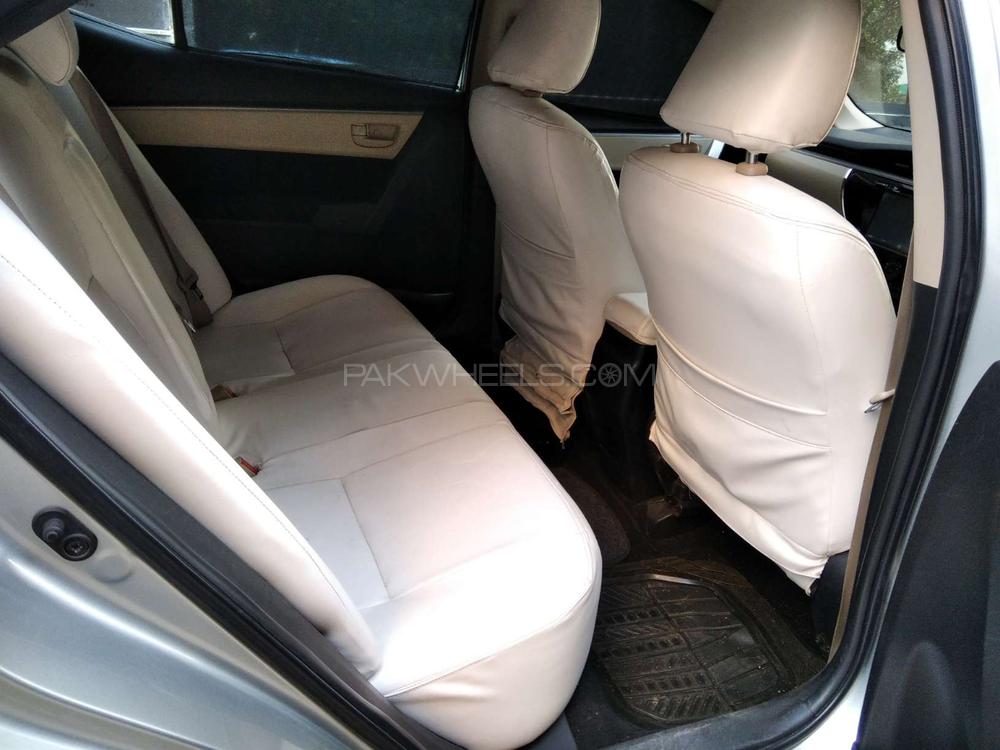 Toyota Corolla 2015 for Sale in Karachi Toyota Corolla 2015 for Sale in Karachi Image-9